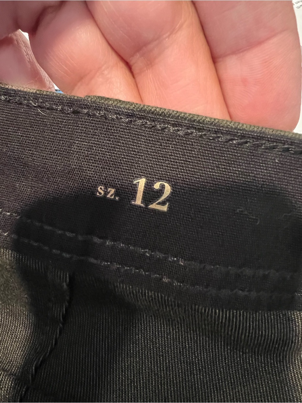 White House Black Market Camouflage The Slim Ankle jeans. Size 12 - Picture 11 of 13